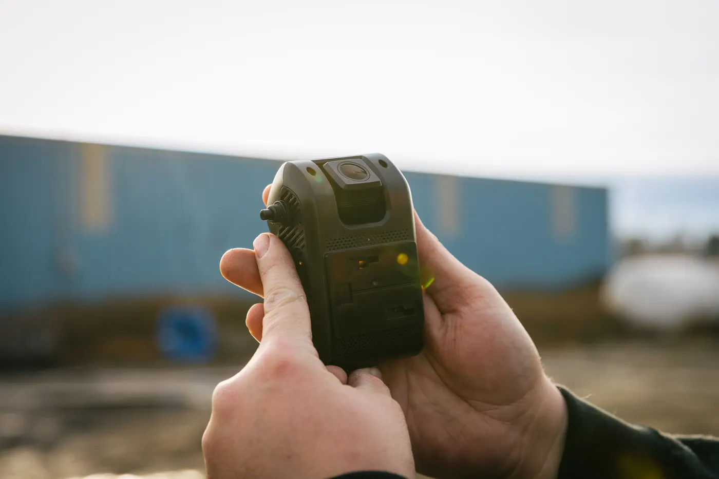 dashcam-in-hand